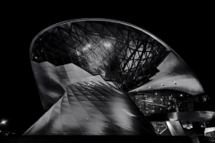 Q1_22_11-BMW-Welt