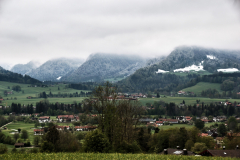 Q2_24_GB-Berge-in-Wolken